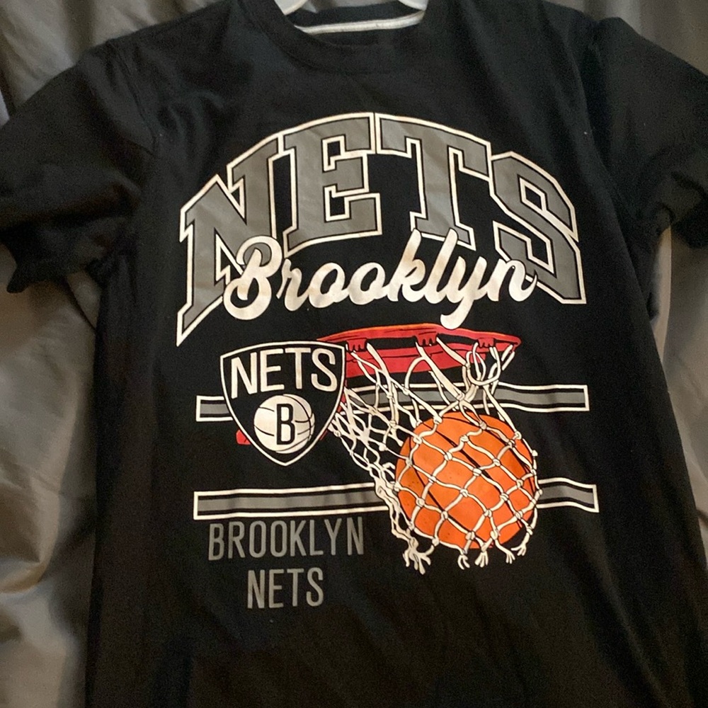 brooklyn nets NBA shirt size small